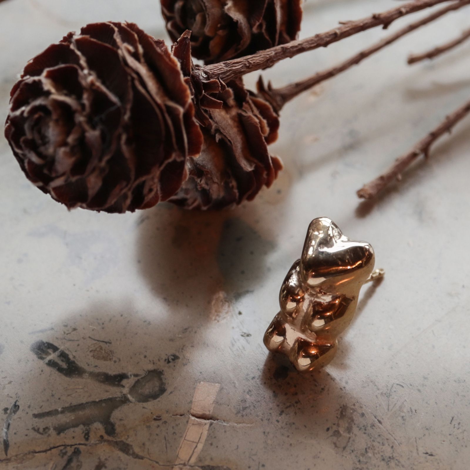 「BAER」ピアス ゴールド