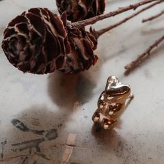 「BAER」ピアス ゴールド