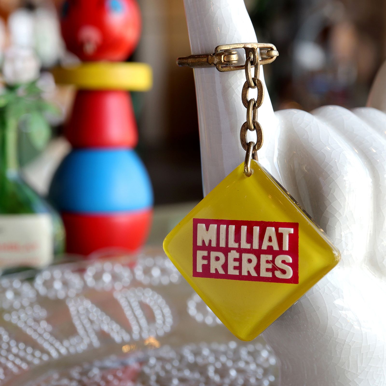 MILLIAT FRERES パスタメーカー サンクリストファー 交通安全お守り ブルボンキーホルダー