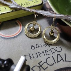 「フープ＆ラウンド」ピアス フランス
