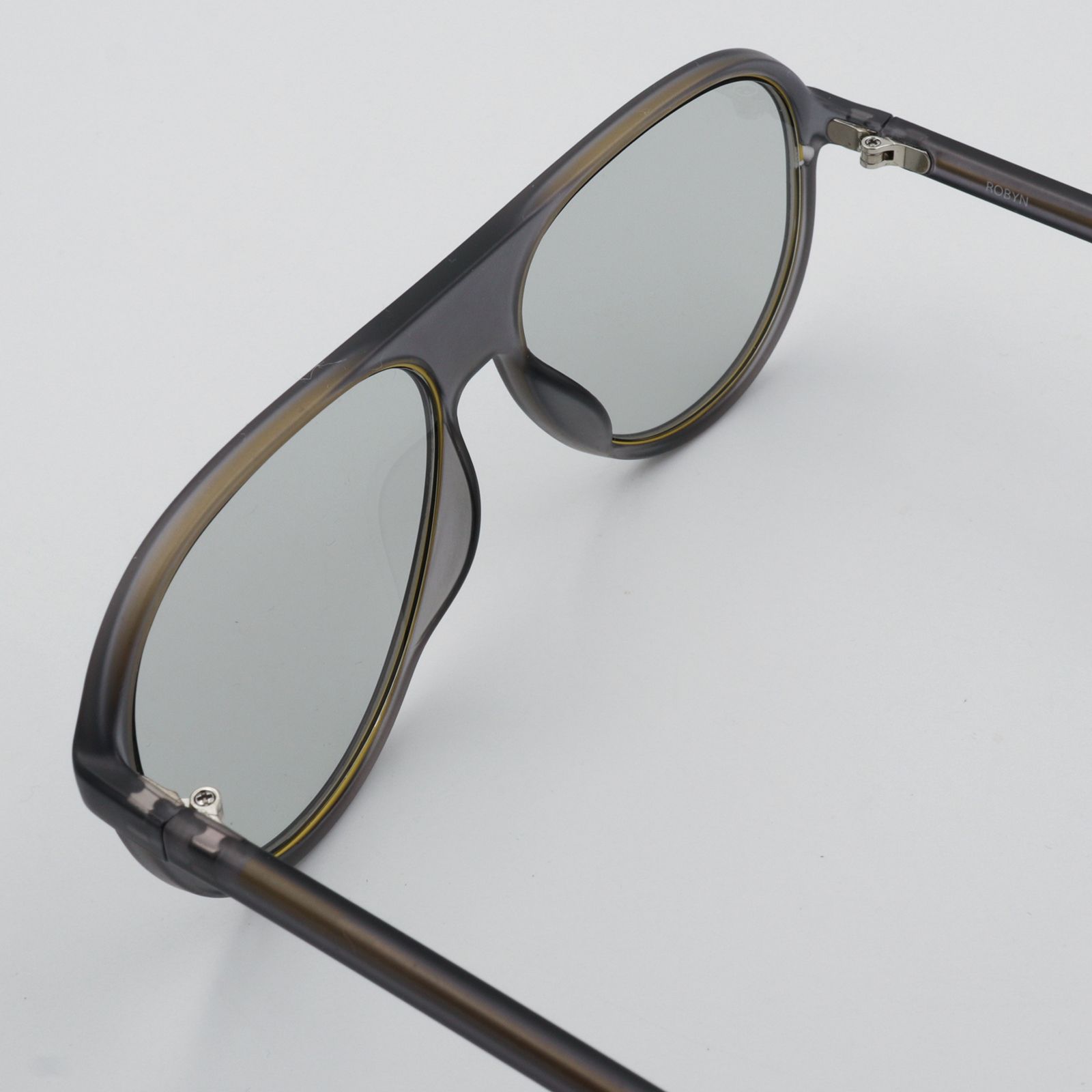 「Robyn」POLYFONIA STUDIO Session "Carole Baijings  Ciqi" Sunglasses Midnight Black x Light Gray Lens