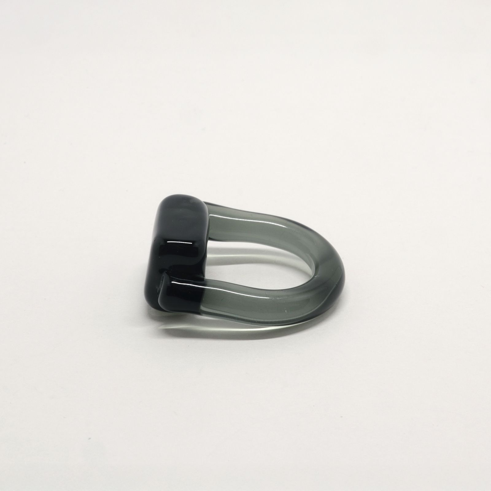 「Glass Square Ring」リング クリアブラック