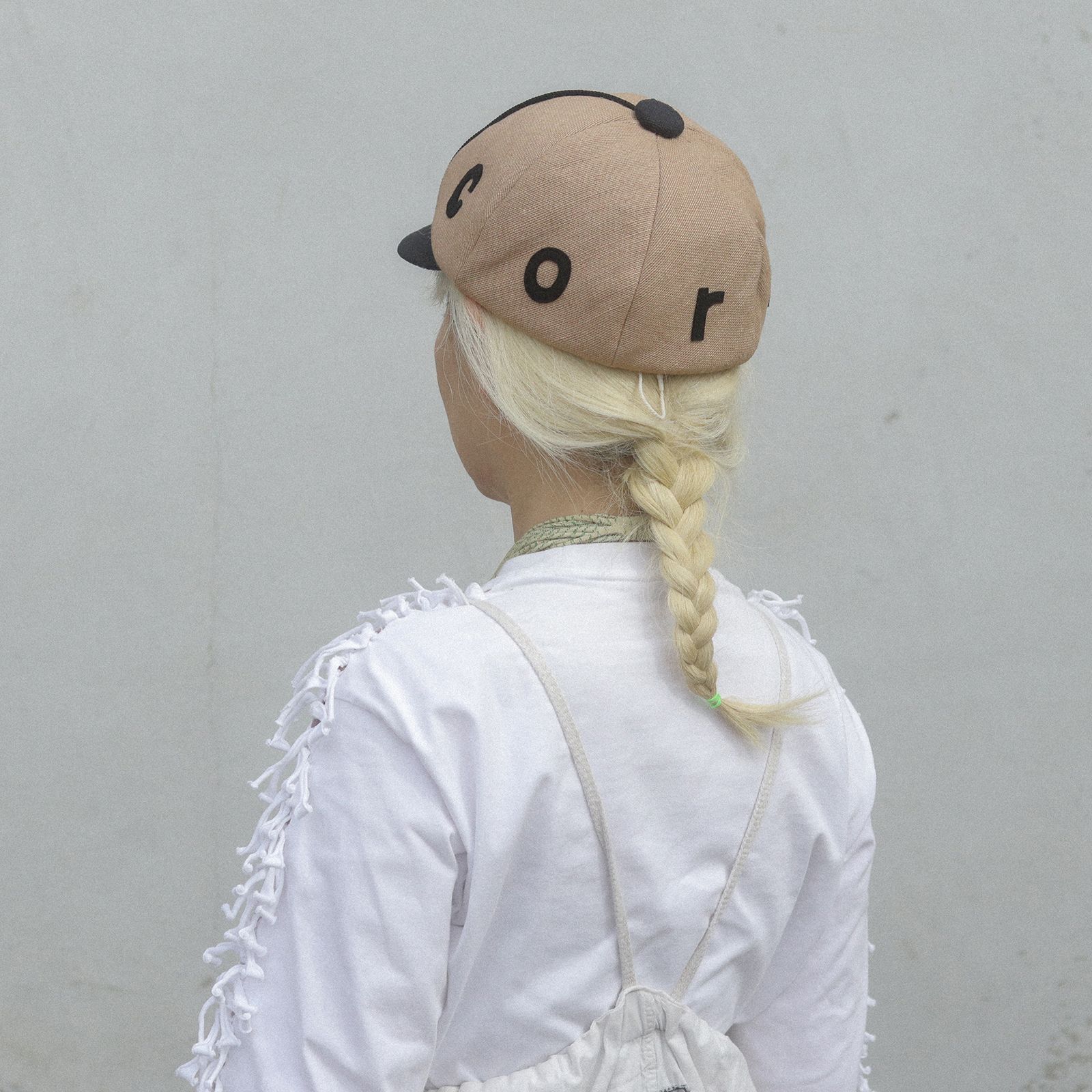 【送料無料対象外】アップリケキャップ ベージュ×ブラック