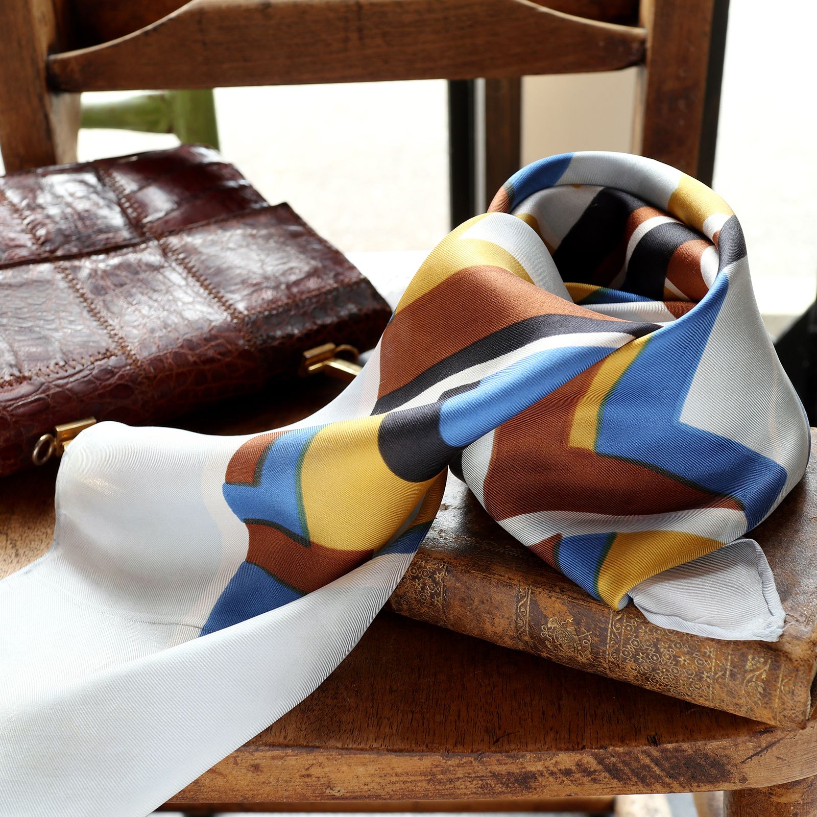 「レトロモザイク」ヴィンテージスカーフ ヨーロッパ