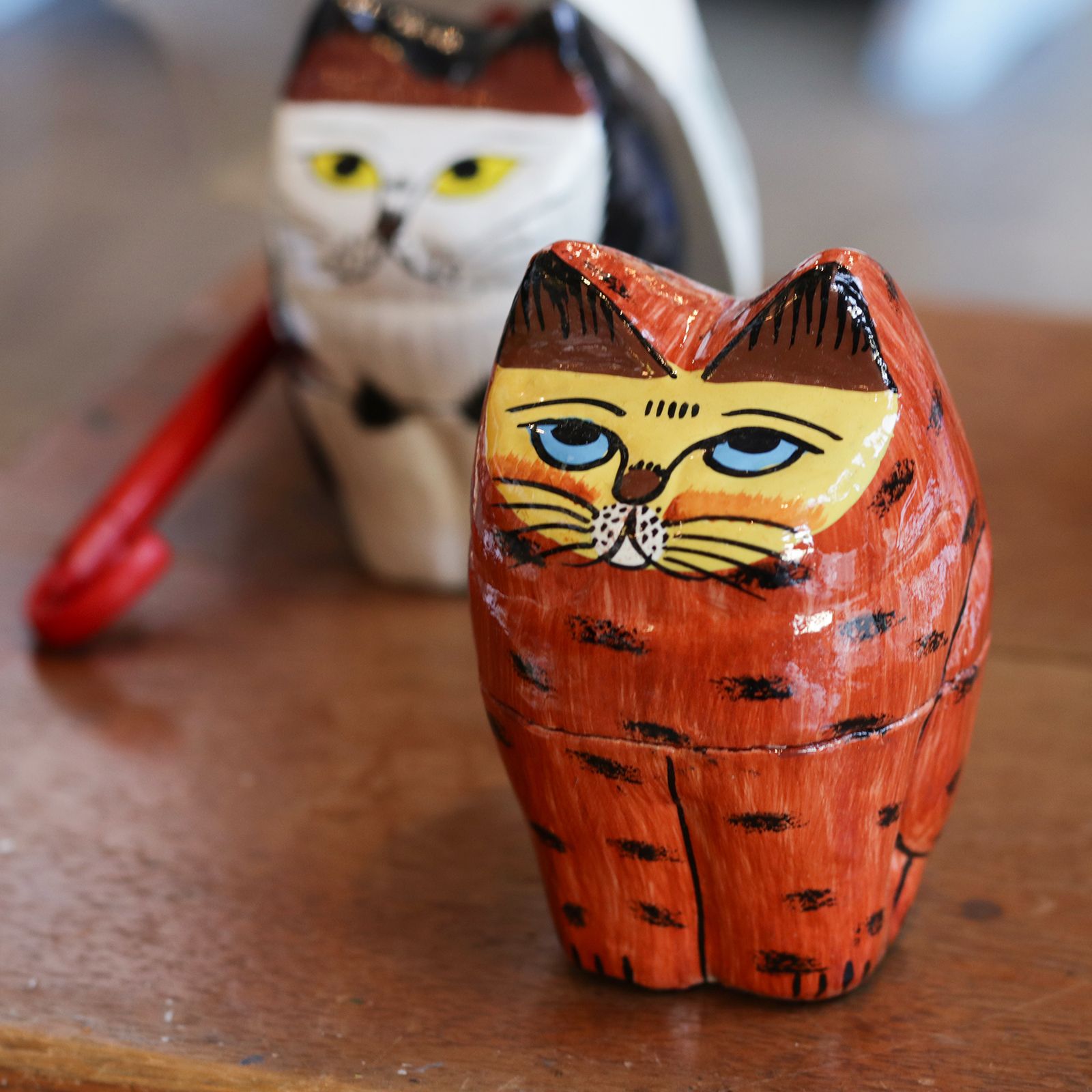 「PAPIER MACHE STANDING CAT」GRAY