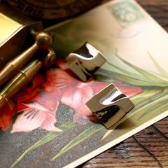 「TRIFARI デザインスクエア」イヤリング ヨーロッパ