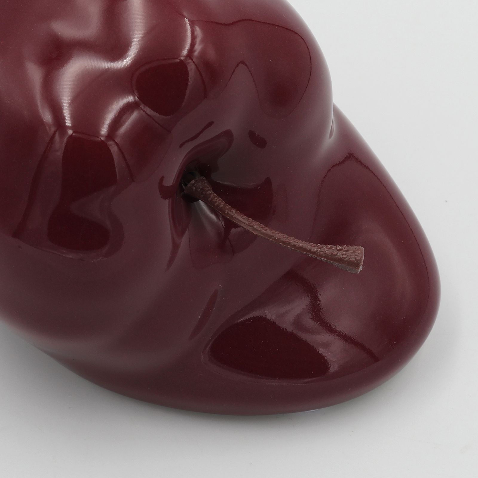 「ROBBEN DEEP APPLE」溶けたリンゴのオブジェ