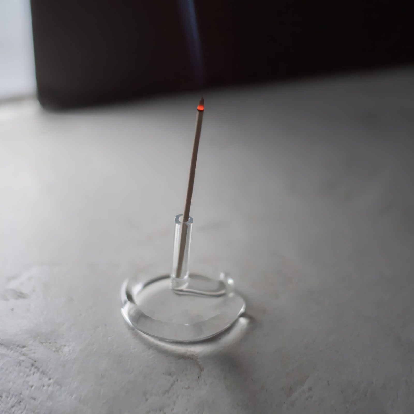 「TWO TONE INCENSE HOLDER」