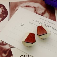 「カットロックウッド」イヤリング