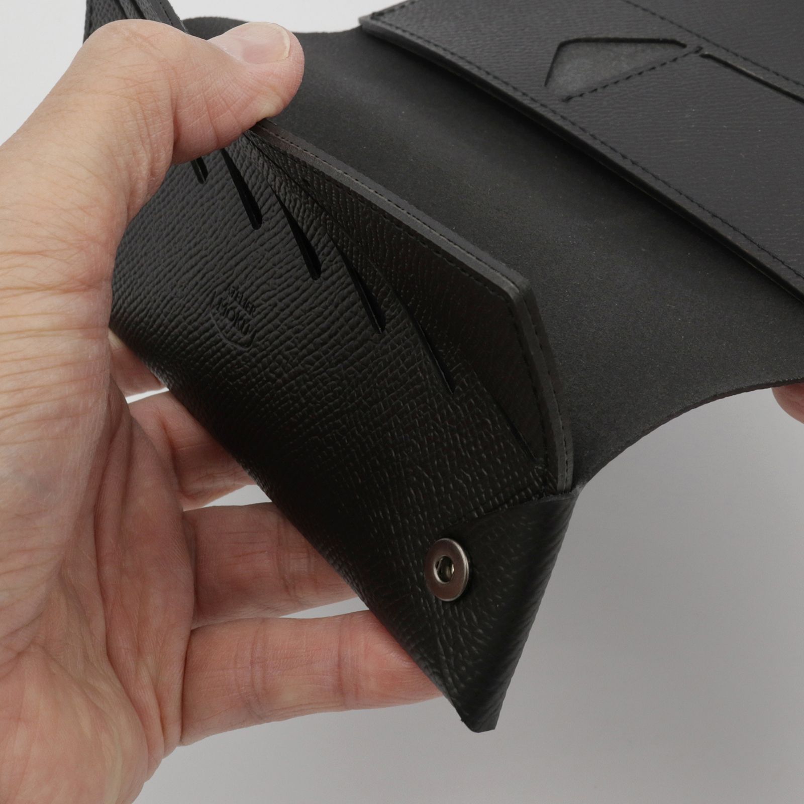 「小さく薄い長財布UNO ver.2 Noblessa」black