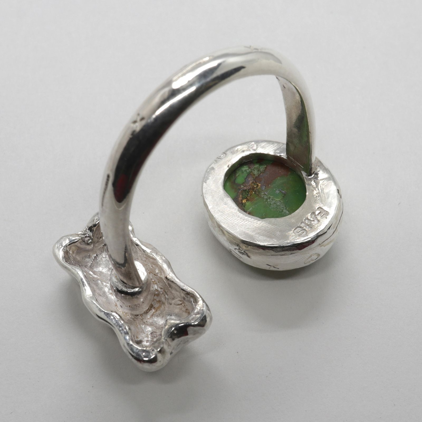 「Bear & Stone Ring 〇」リング