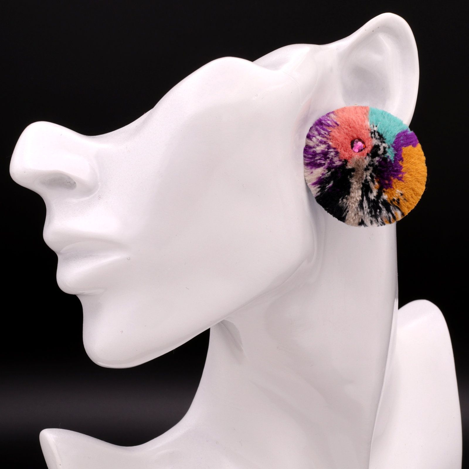 「TRIBO」ピアス