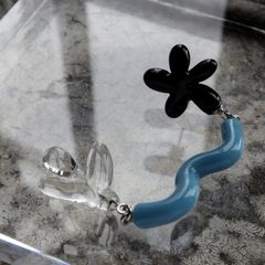 「Matisse Pierce Long」ピアス（片耳） ブラック×クリア
