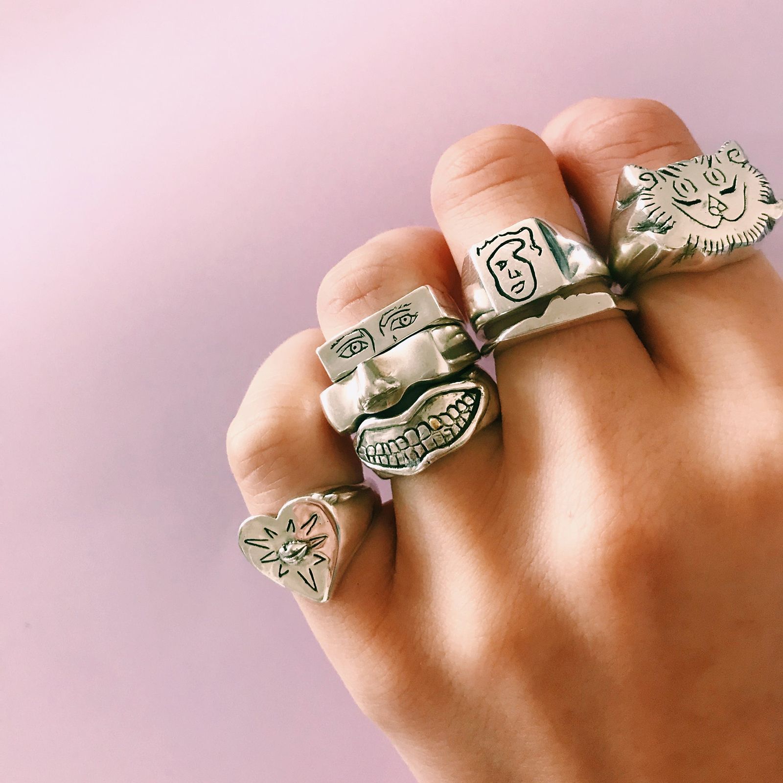 「Thin Crying Eyes Ring」リング