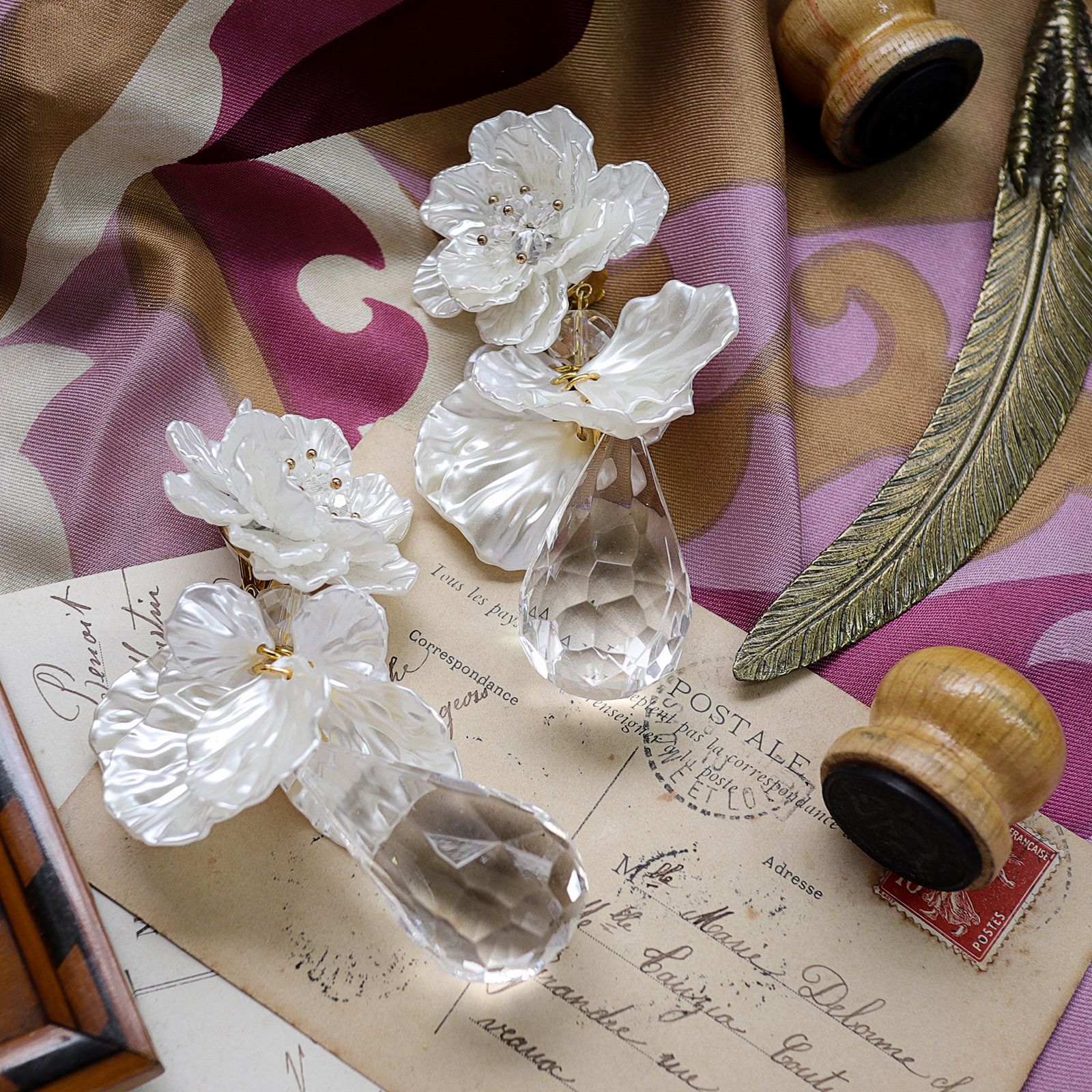 「フローラルクリスタルドロップ」イヤリング