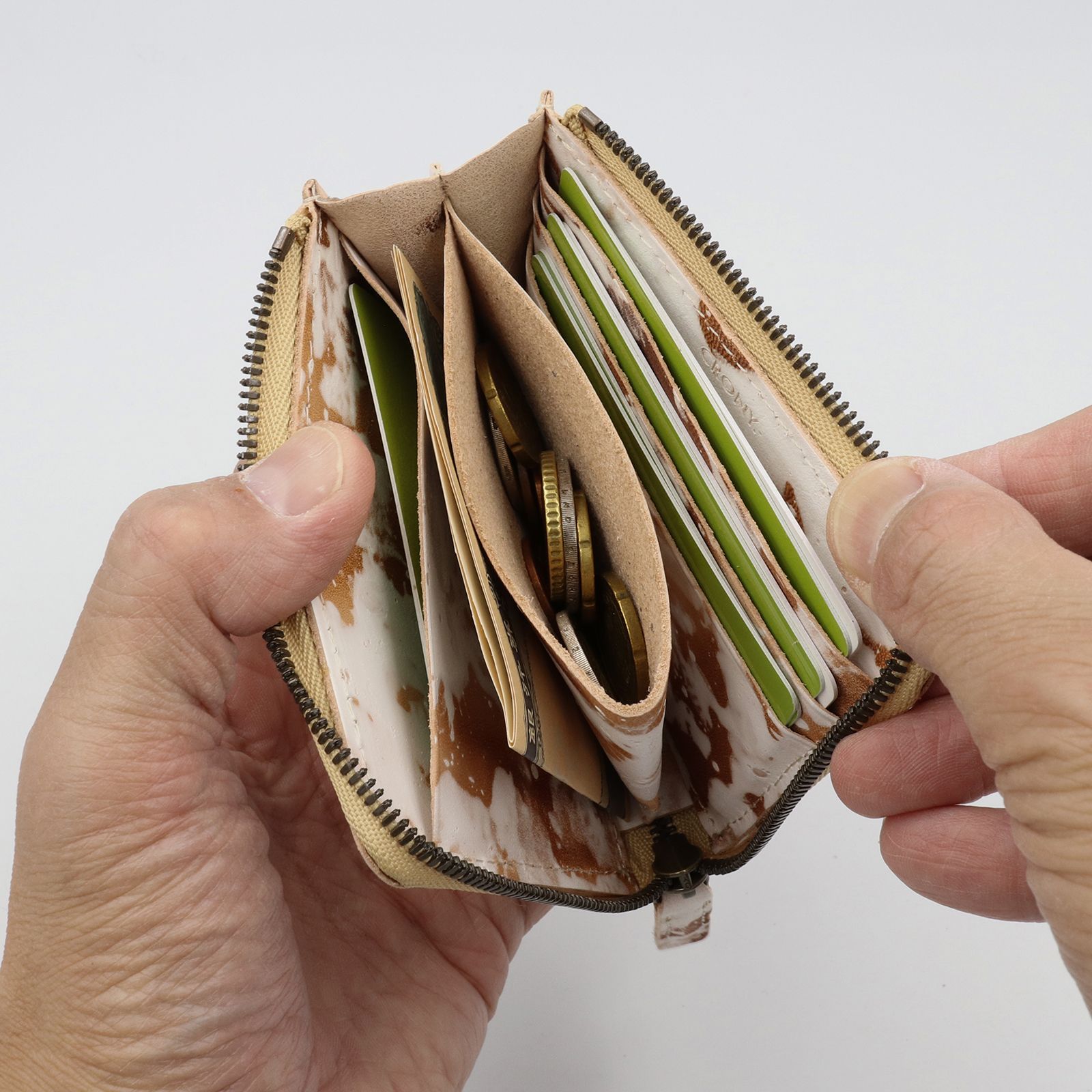 「TONOKO」Half Zip Wallet