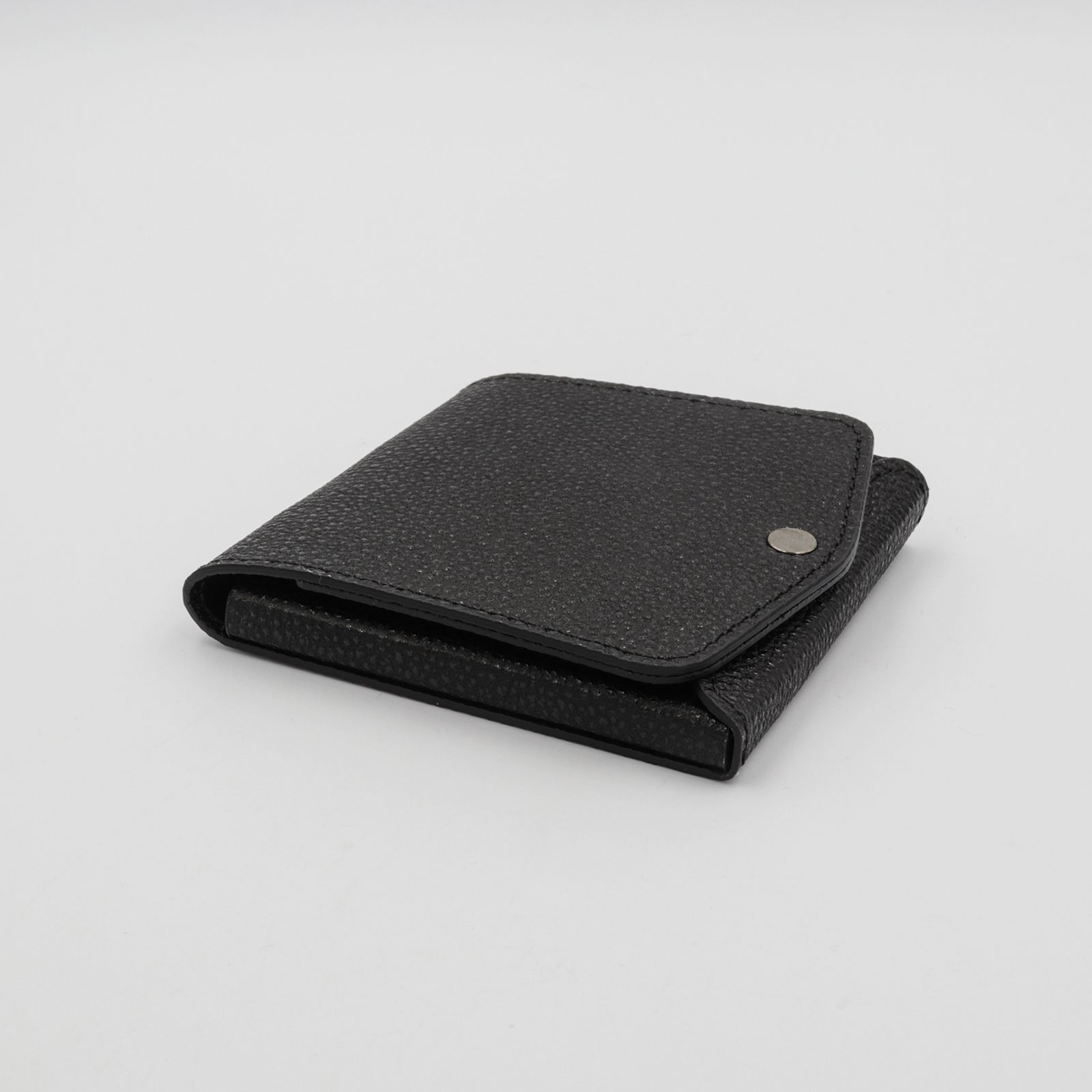 「小さく薄い財布SAKU ver.3 黒桟革」黒