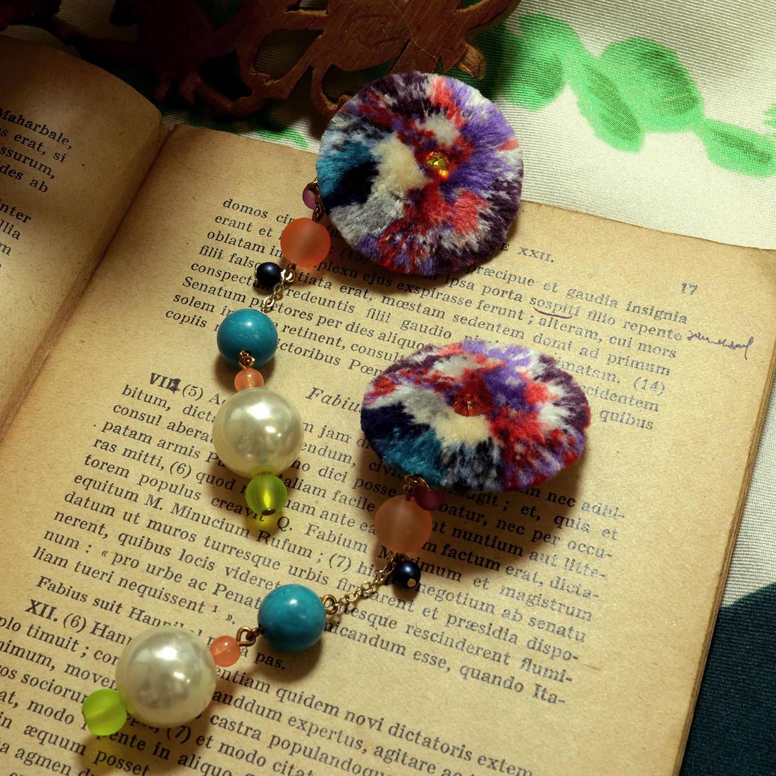 「TRIBO Beads」イヤリング