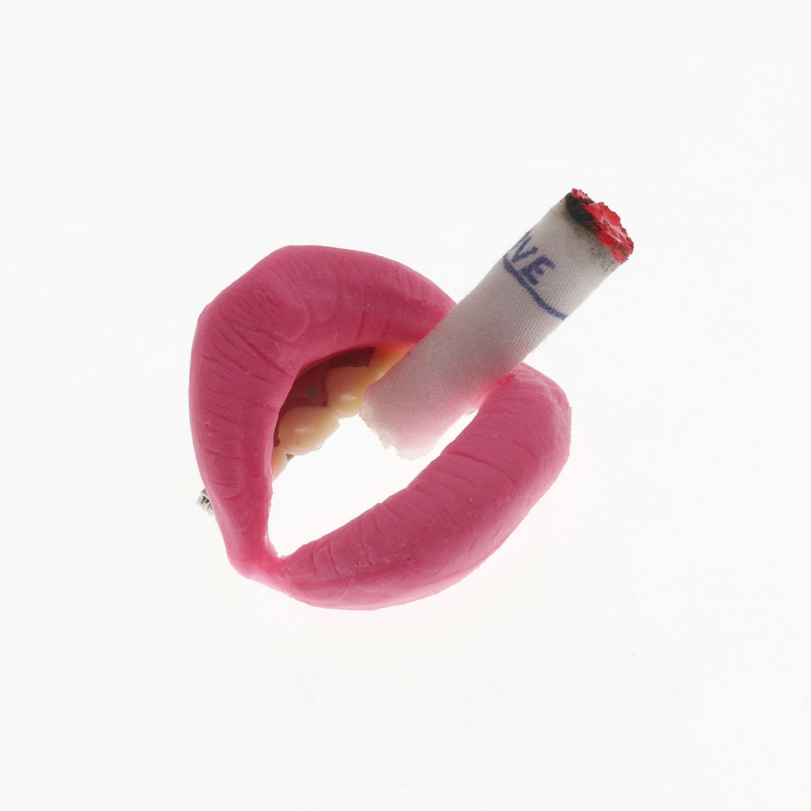 「LIPタバコ」ブローチ