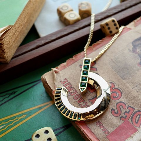 「エメラルドアーチ」ネックレス フランス C'EST BIEN