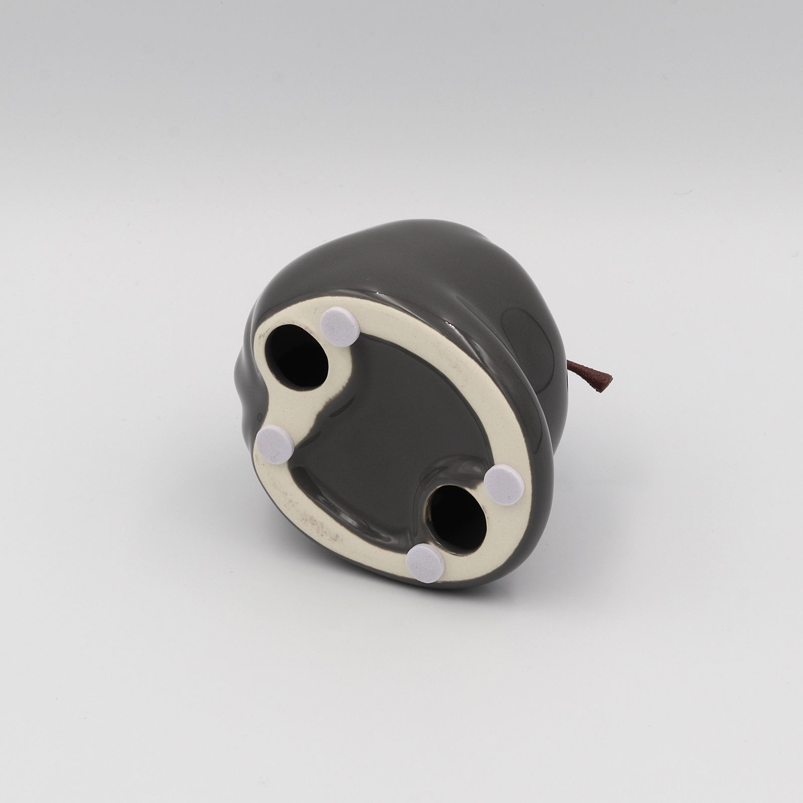 「ROBBEN ASH GRAY」溶けたリンゴのオブジェ