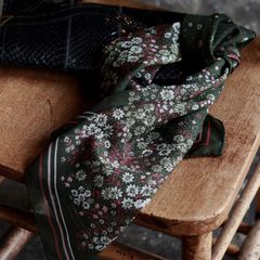 「シアーグリーン小花」ヴィンテージスカーフ ヨーロッパ