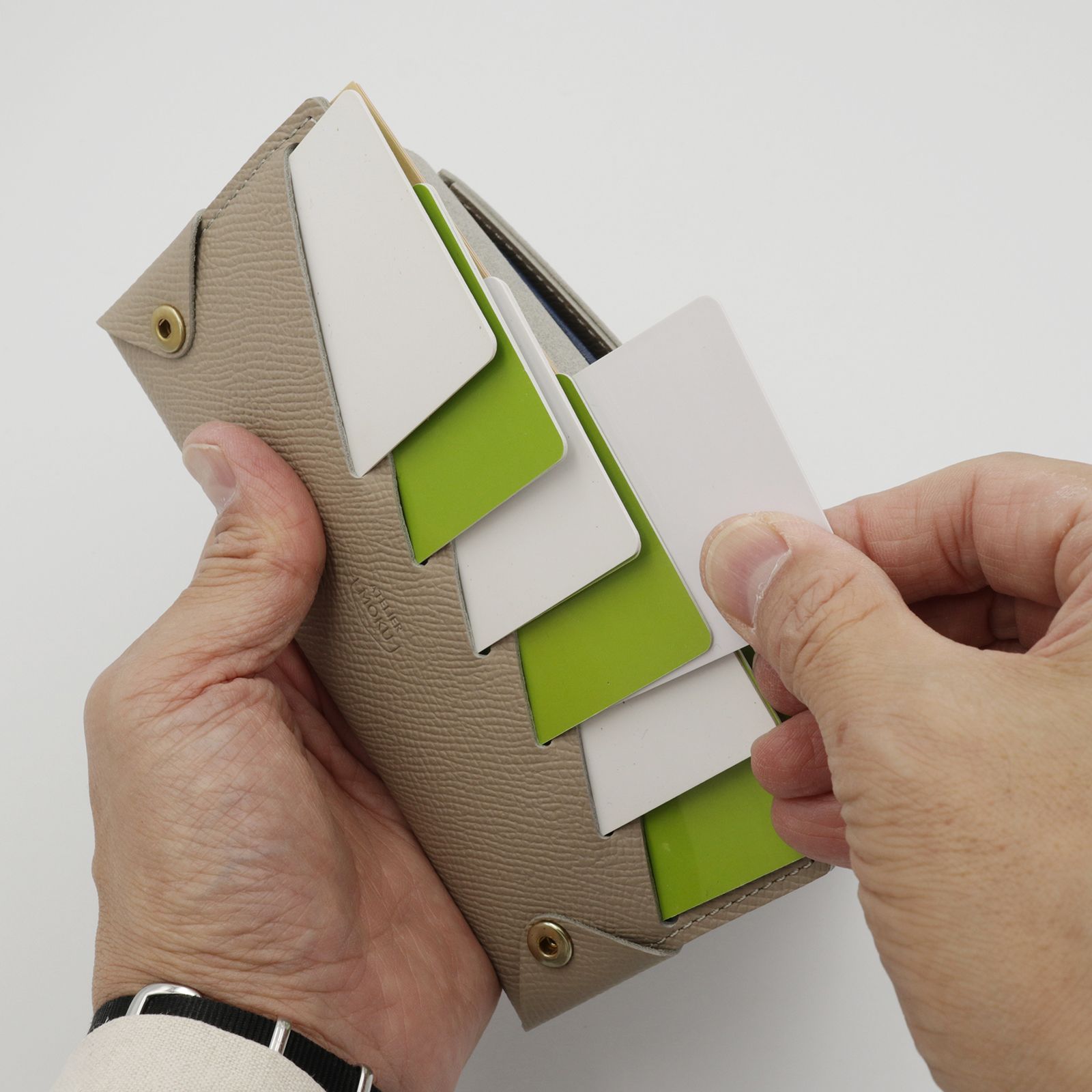 「小さく薄い長財布UNO ver.2 Noblessa」black