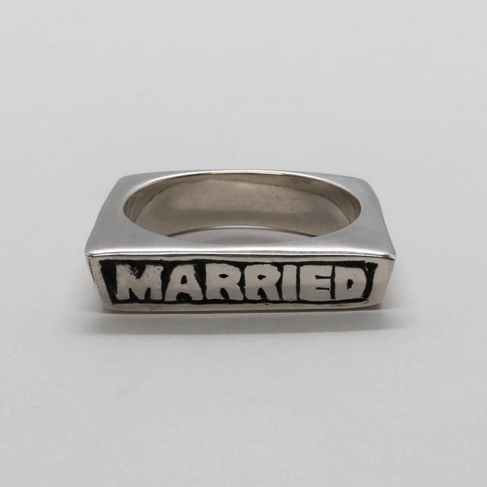 「The Married Ring」リング