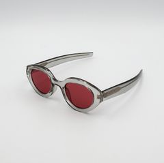「Vanessa」Sunglasses Gray × Red Lens