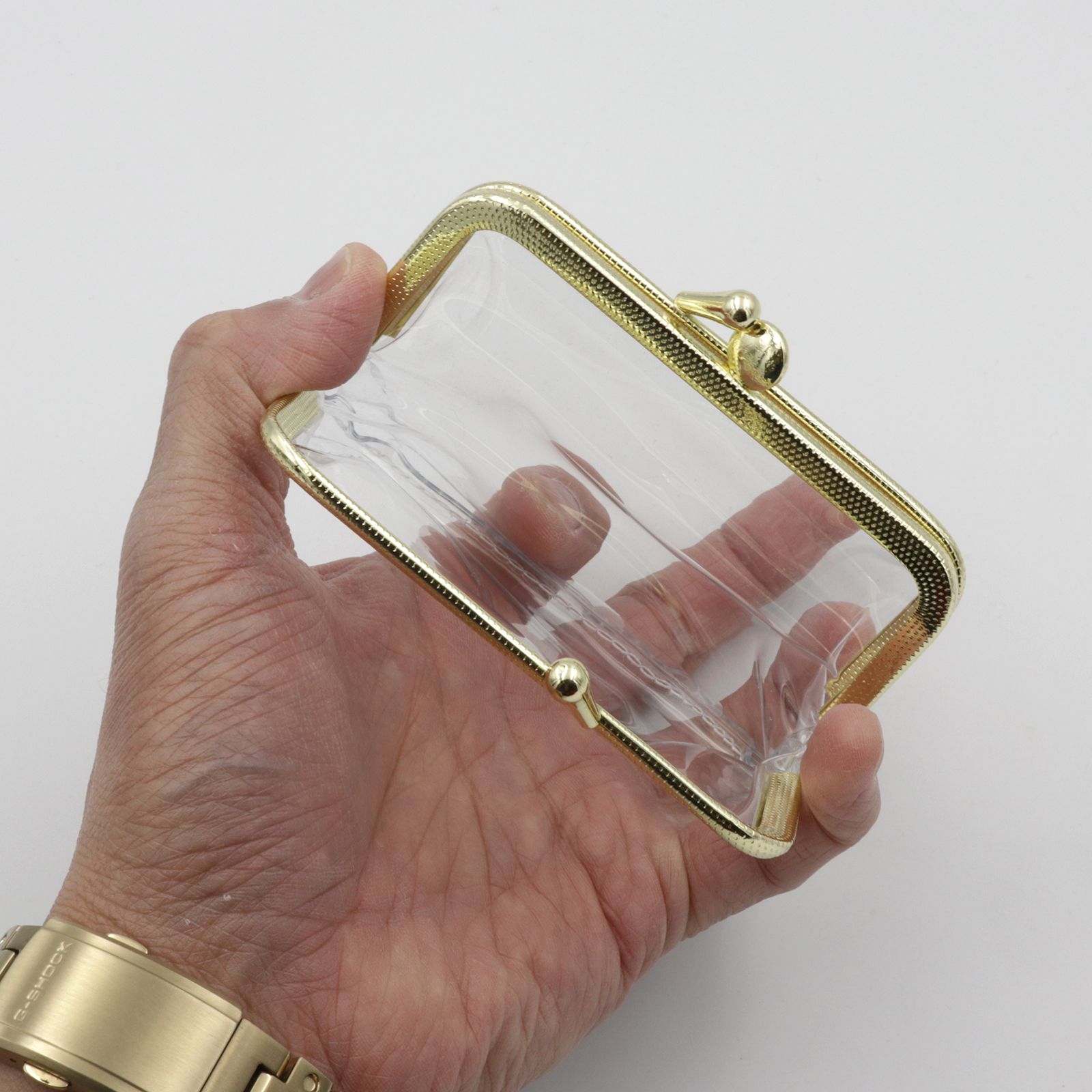 「clear gamaguchi」がまぐちポーチ
