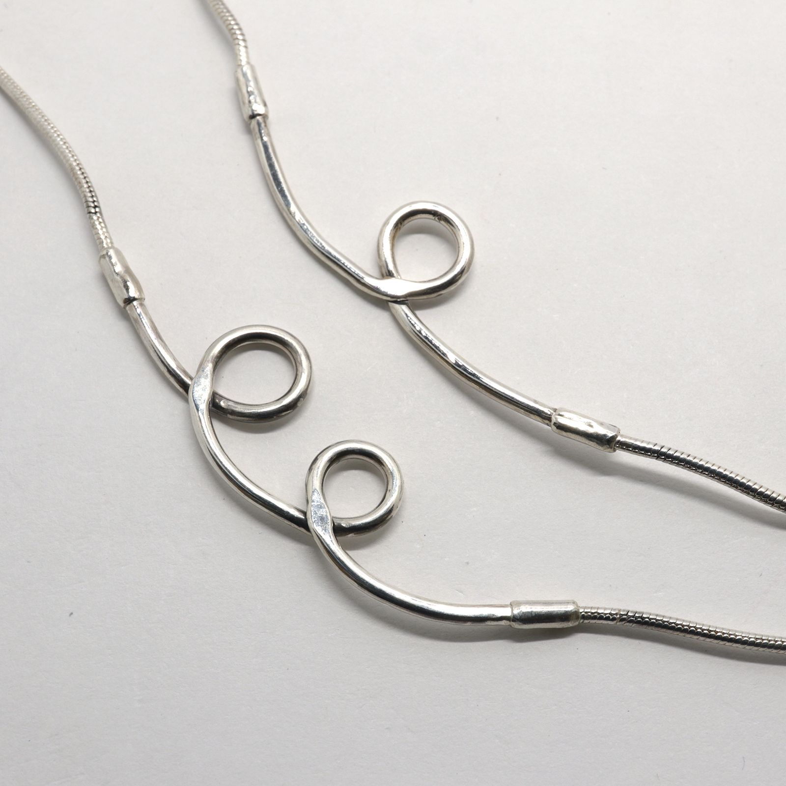 「LINE NECKLACE MIX」ネックレス
