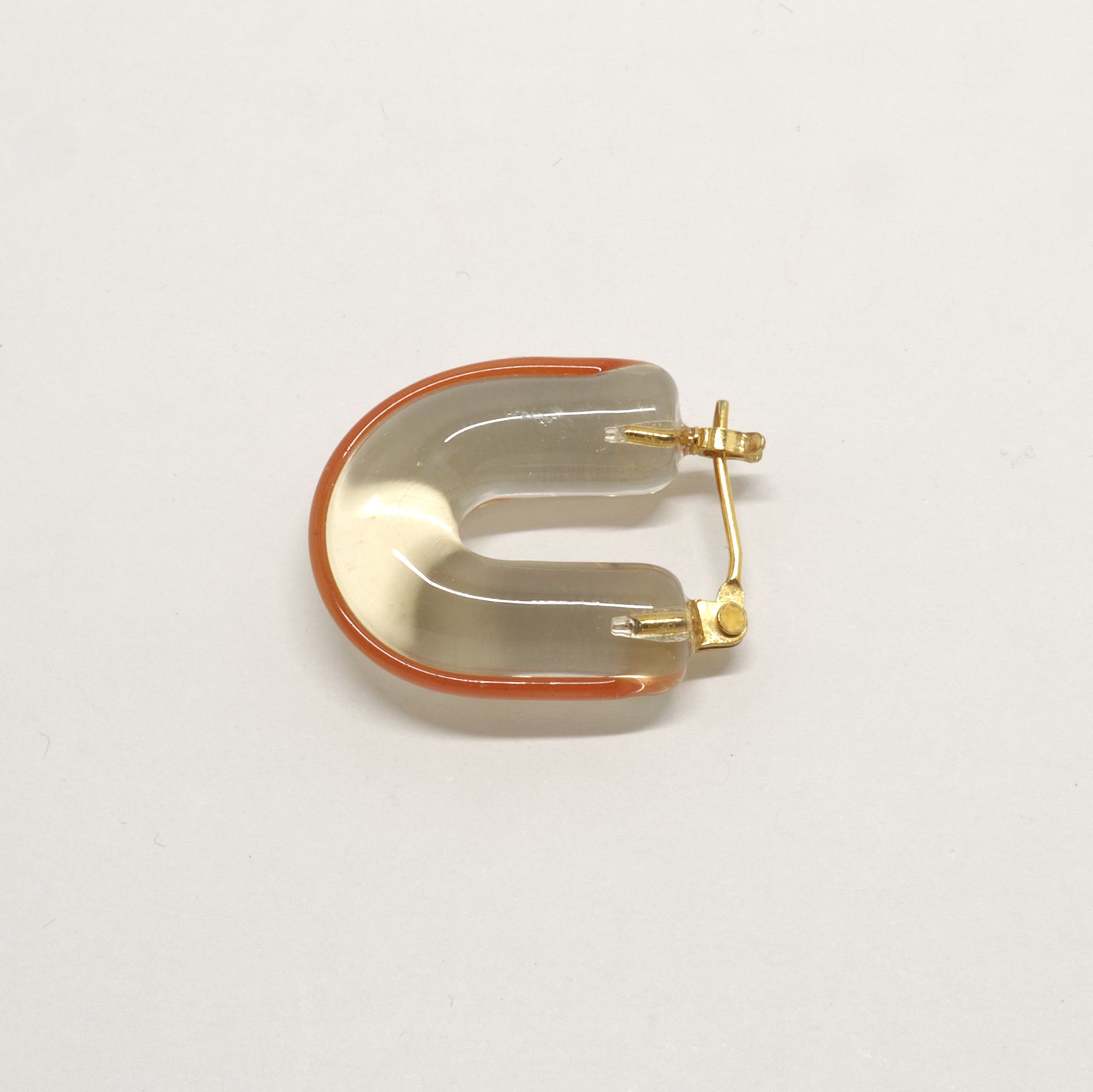 「Glass Hoop “U" LINE 」ピアス（片耳） レッド