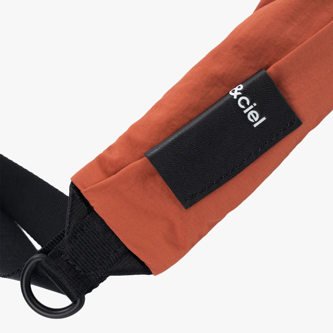 「adda」ボディバッグ テラコッタ