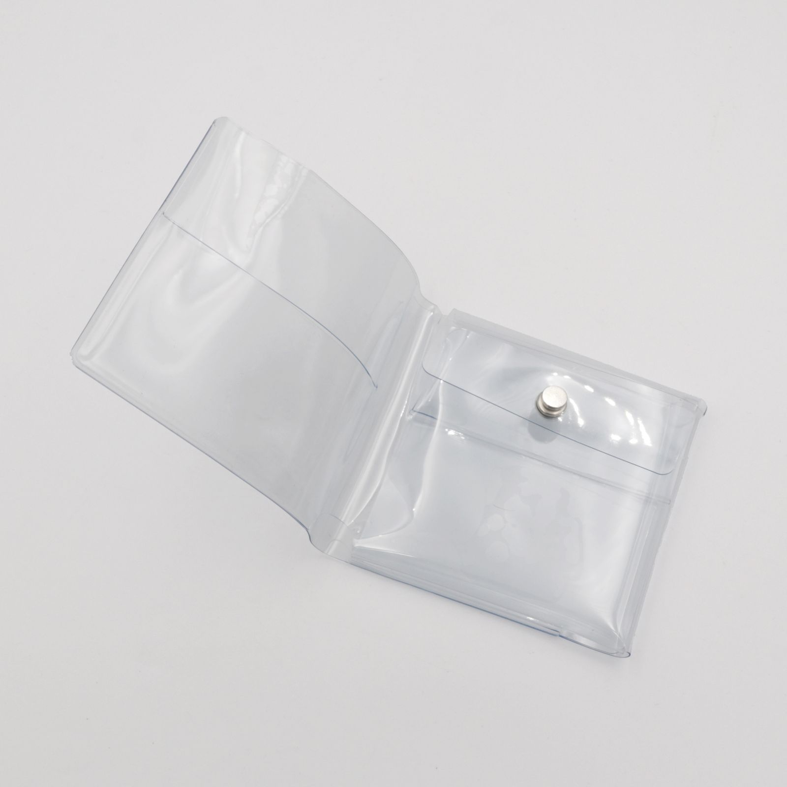 コンビニエンスウォレット（フラット）クリア