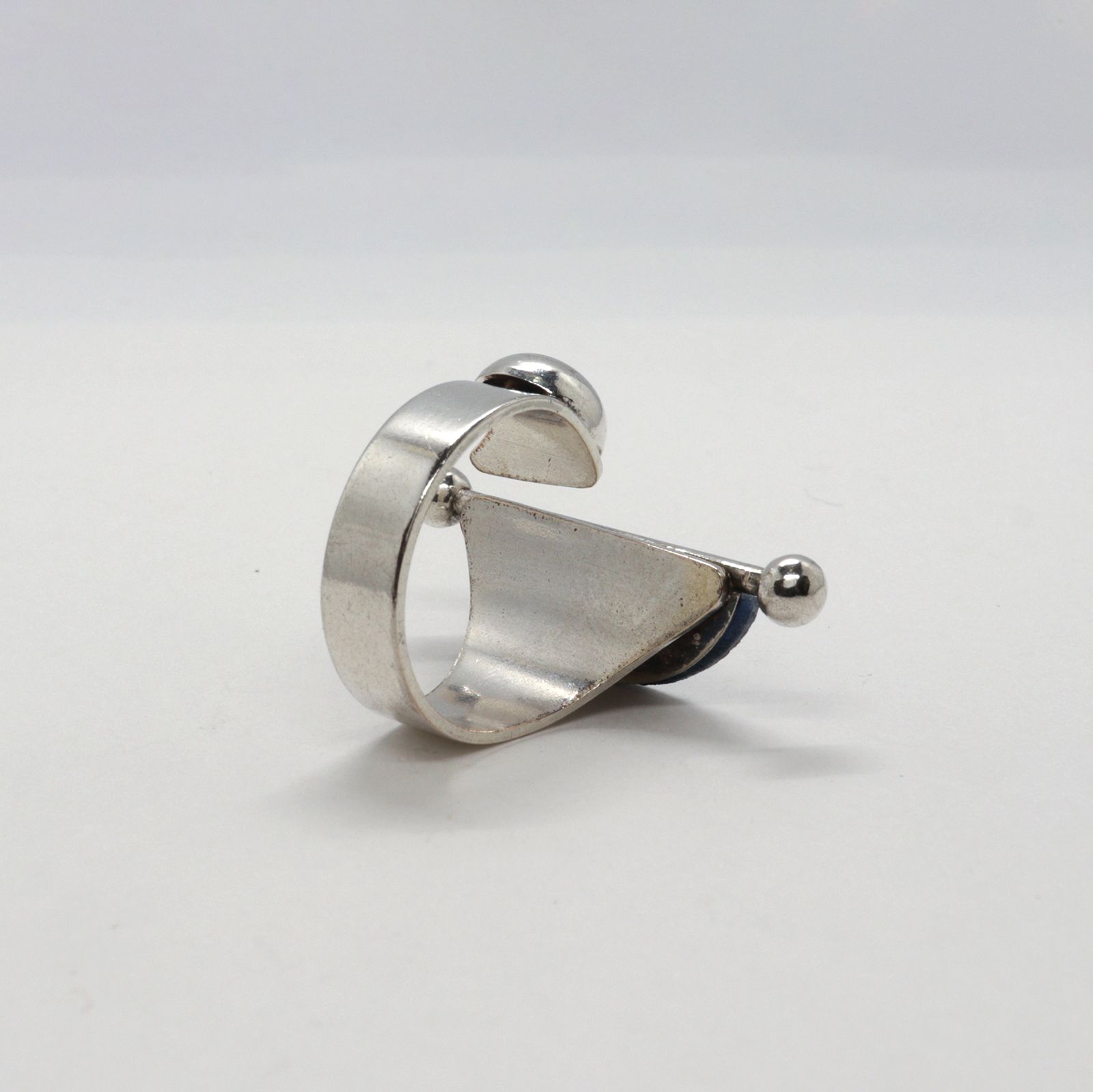 「アークスカルプト」リング ヨーロッパ