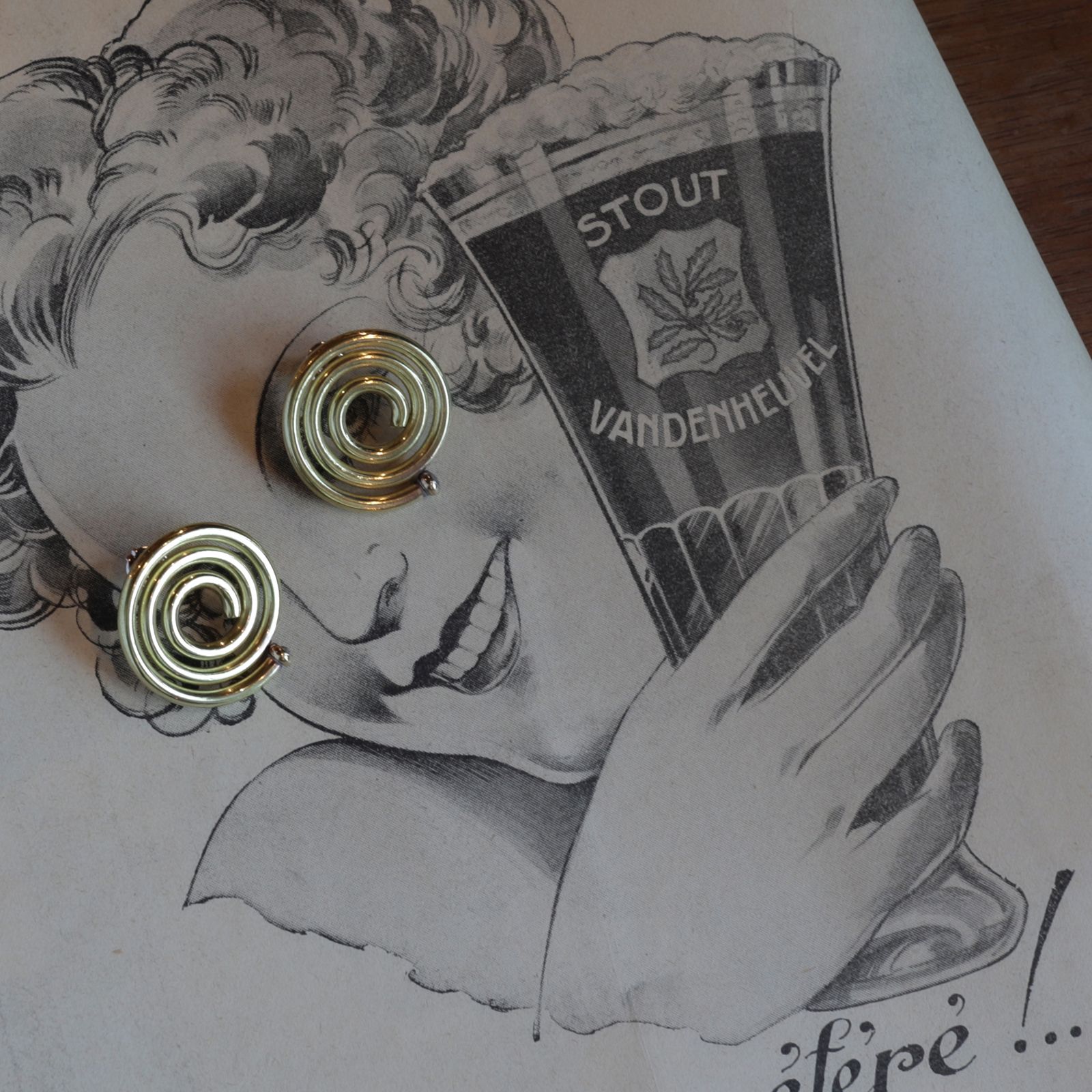 「swirl pierce」ピアス（片耳）