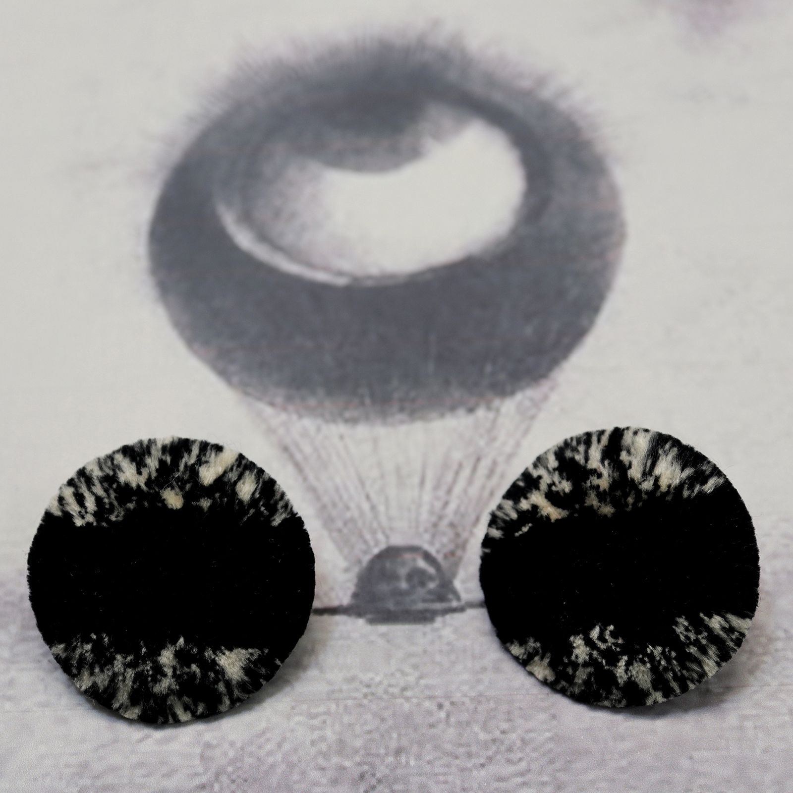 「Eye=Ballon 眼=気球」ピアス