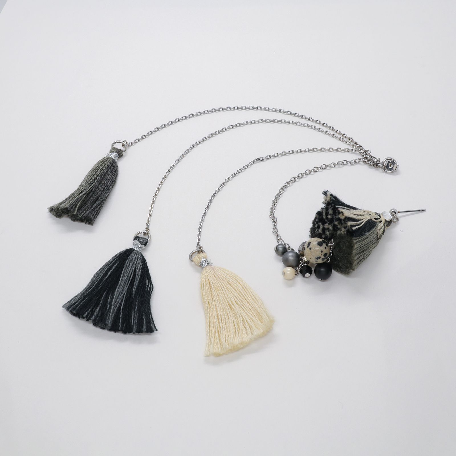 「Le conte de Pamellah ドレスL」ピアス