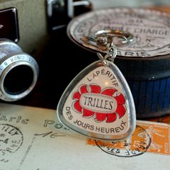 L'APERITIF TRILLES フレンチキーホルダー