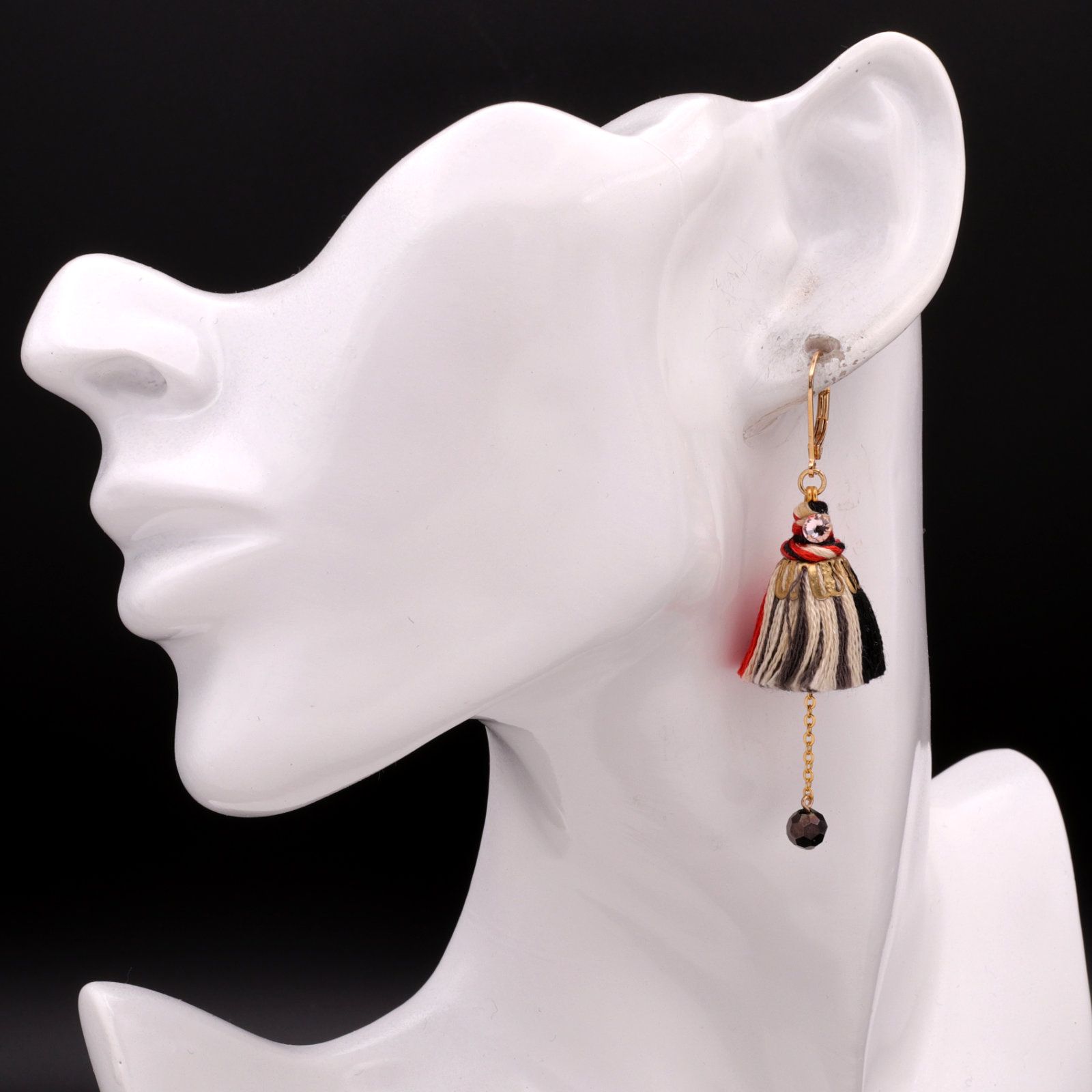 「Pamellah Asymmetry」ピアス