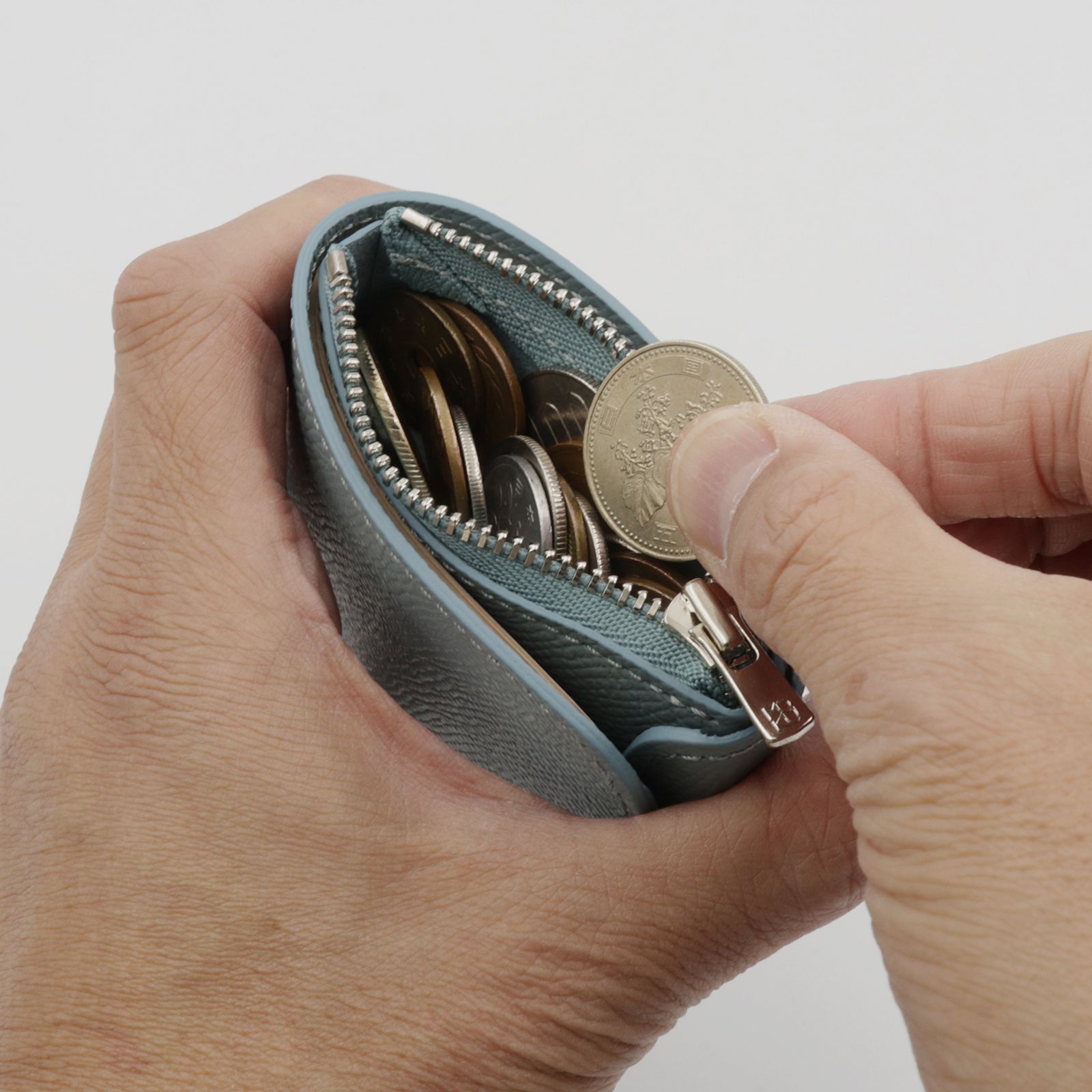 「小さく薄い財布SAKU ver.3 Plus Noblessa」lightgray