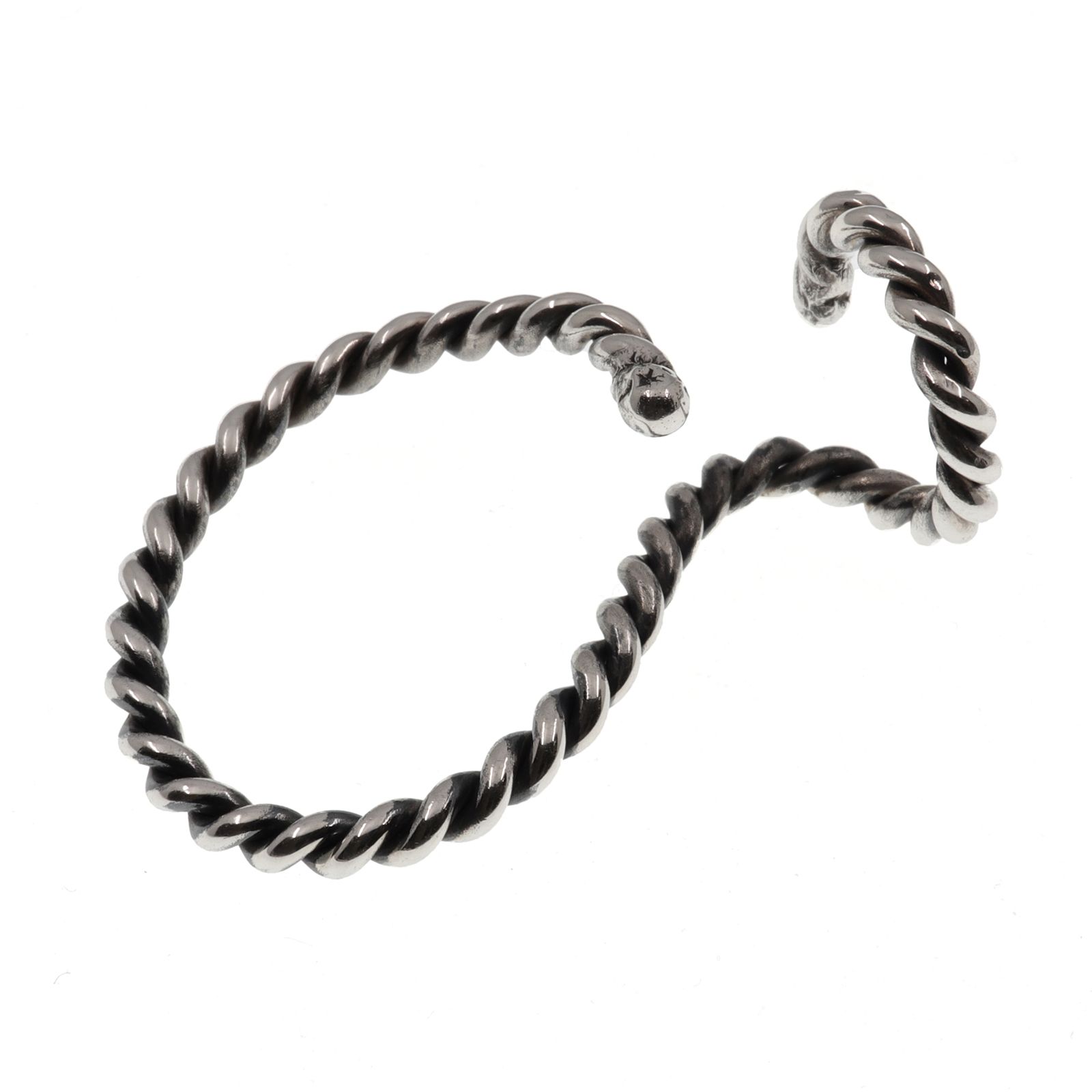 「ROPING SPIRAL EARCUFF」イヤーカフ