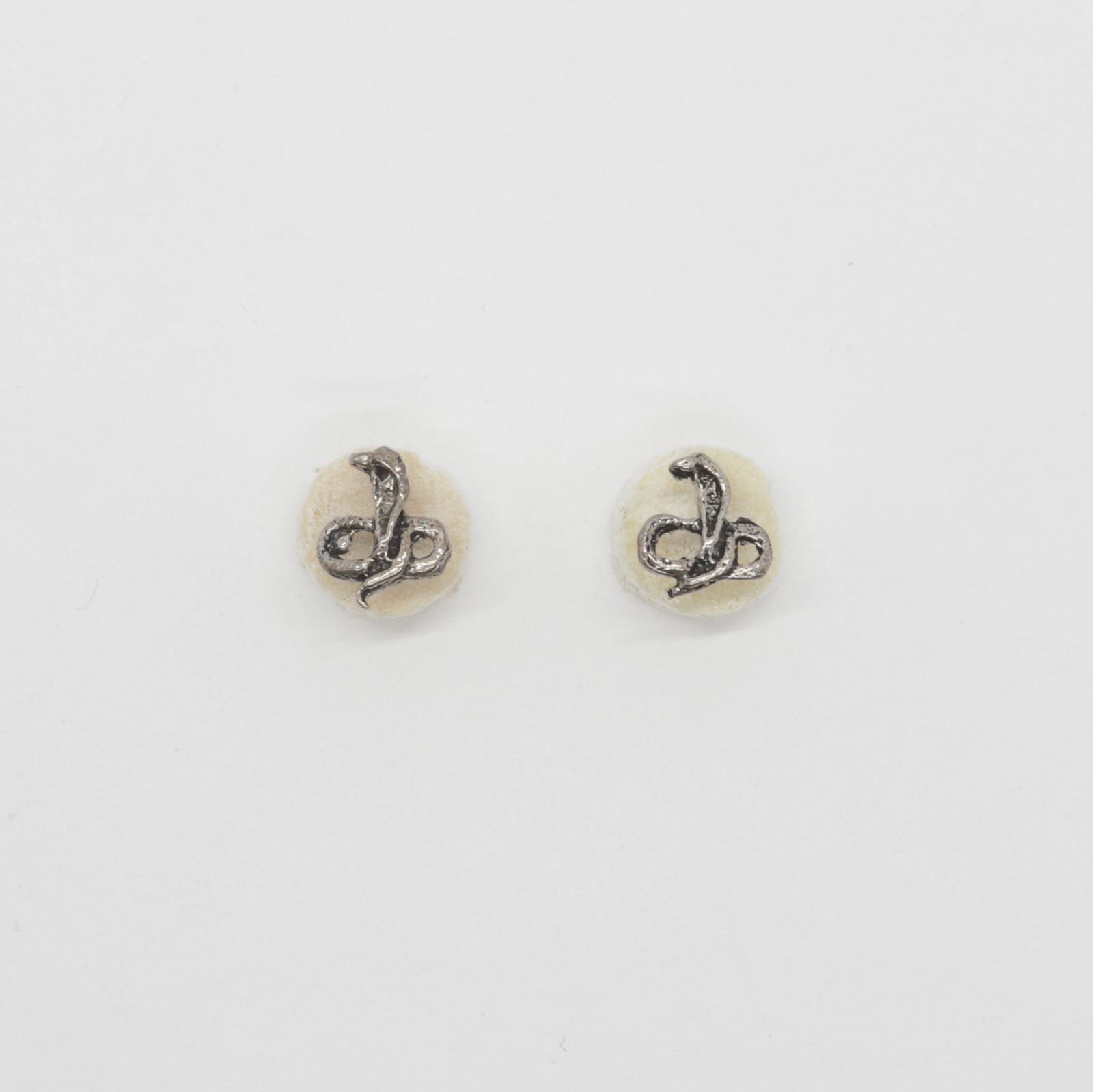 「コブラ」ピアス ヨーロッパ silver925
