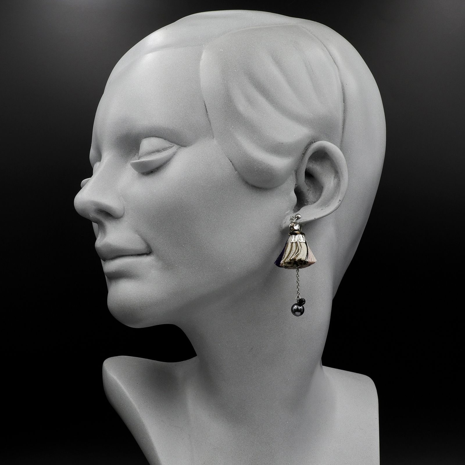 「Le conte de Pamellah シンメトリー」イヤリング