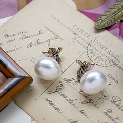 「ビジューパールペアー」ピアス
