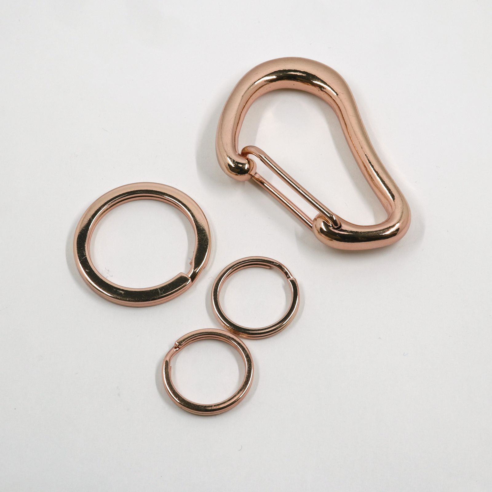 「BRASS KARABINER KEYRING」キーリング ピンクゴールド
