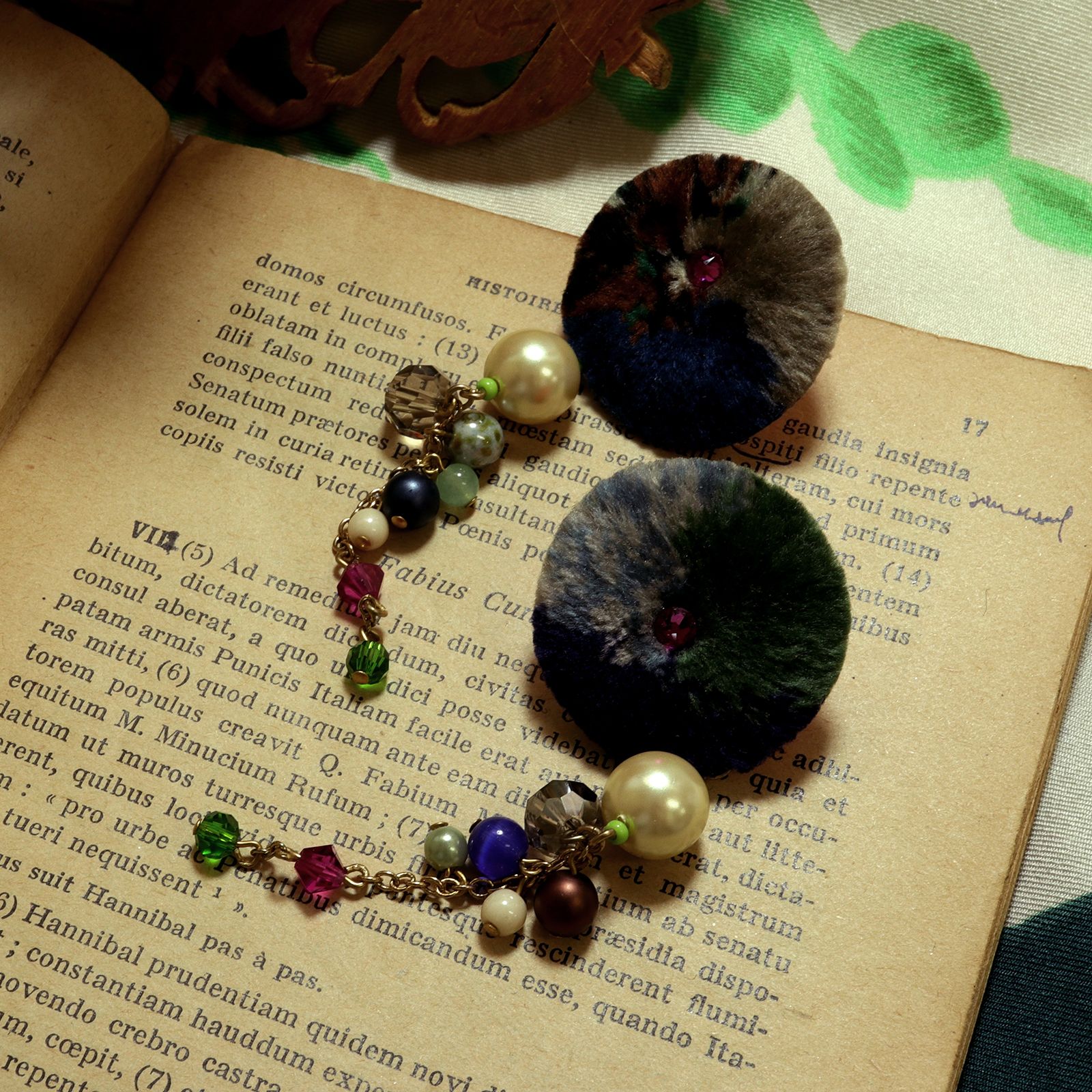 「TRIBO Beads」ピアス