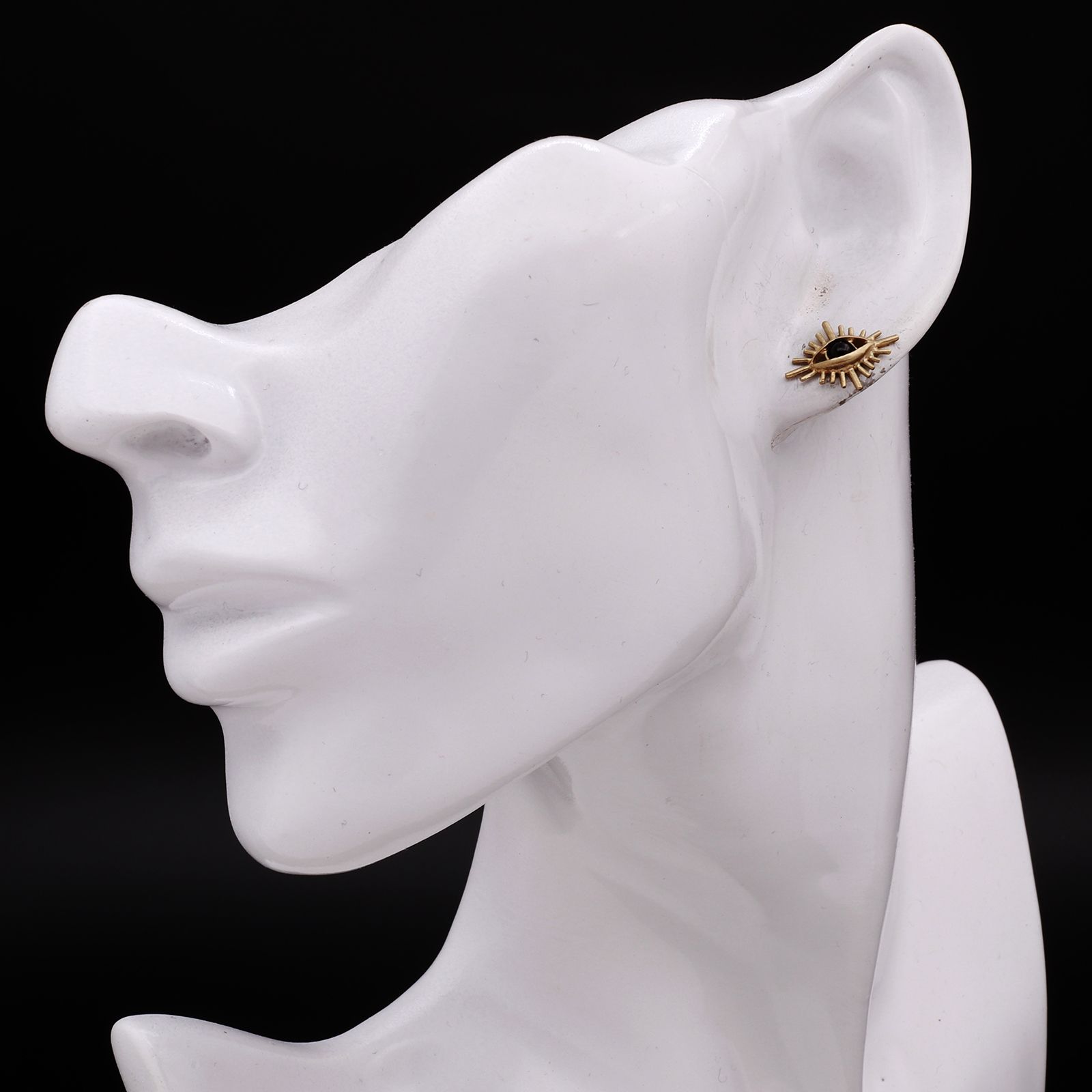 「Rock eye pierce」ピアス ブラックアイ