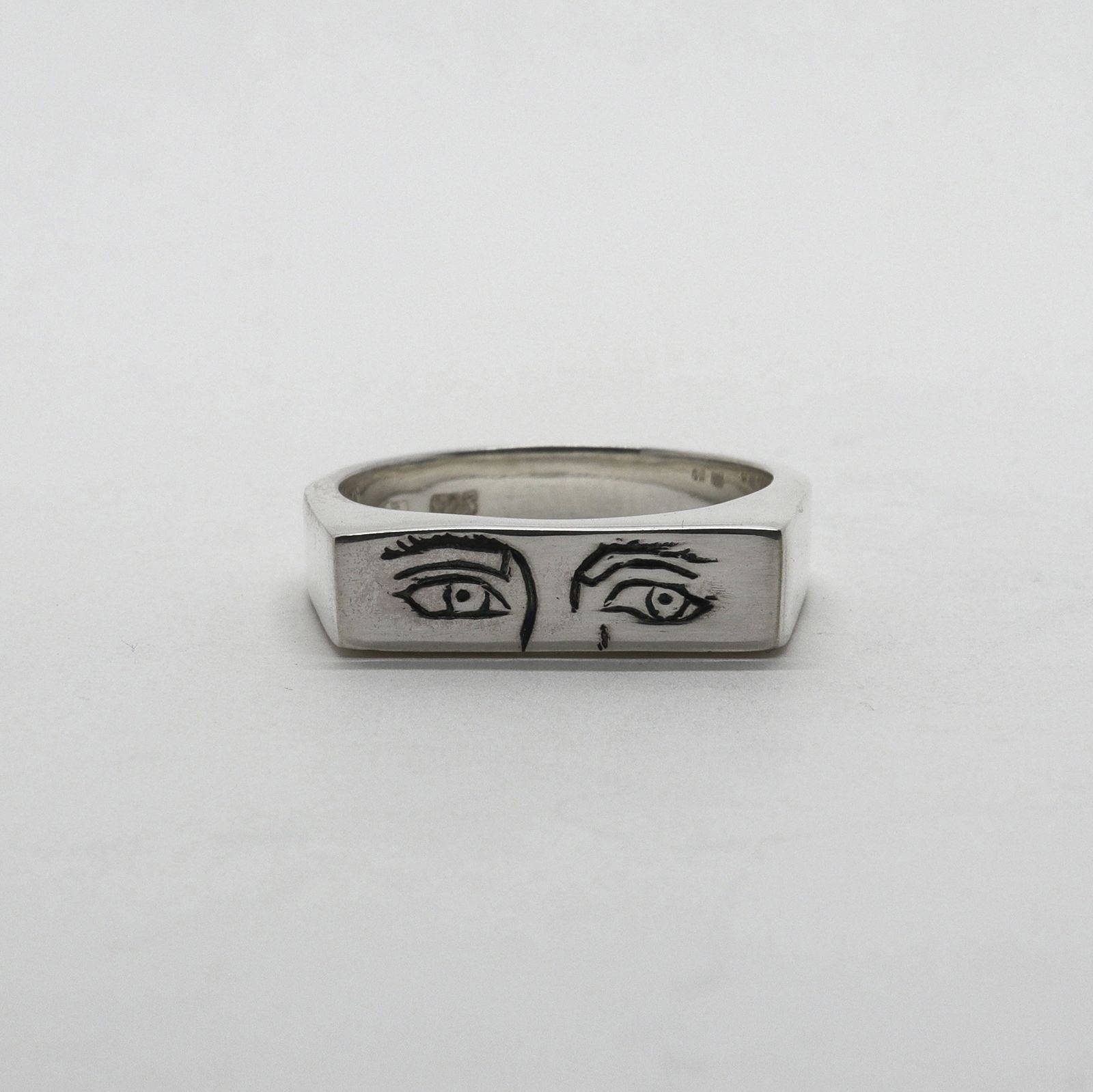 「Thin Crying Eyes Ring」リング