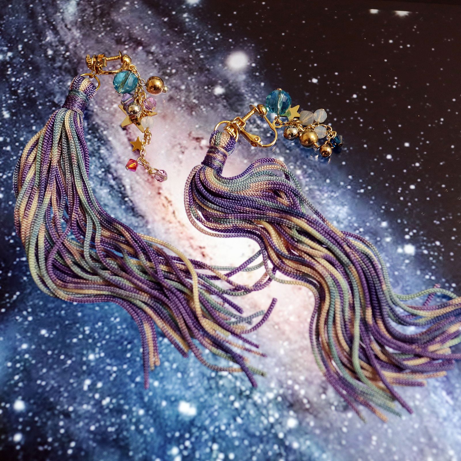 「TEO 星雲染めビーズ」イヤリング【La cosmologie de sachikoism】